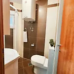 Apartment Mirna, 2-bedroom Apartment, Overlooking The Makarska