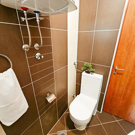Apartment Mirna, 2-bedroom Apartment, Overlooking The Makarska